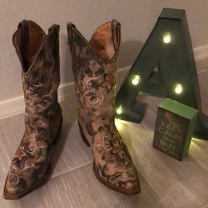 Rocky Cowboy Boots. Country Thunder Ready!